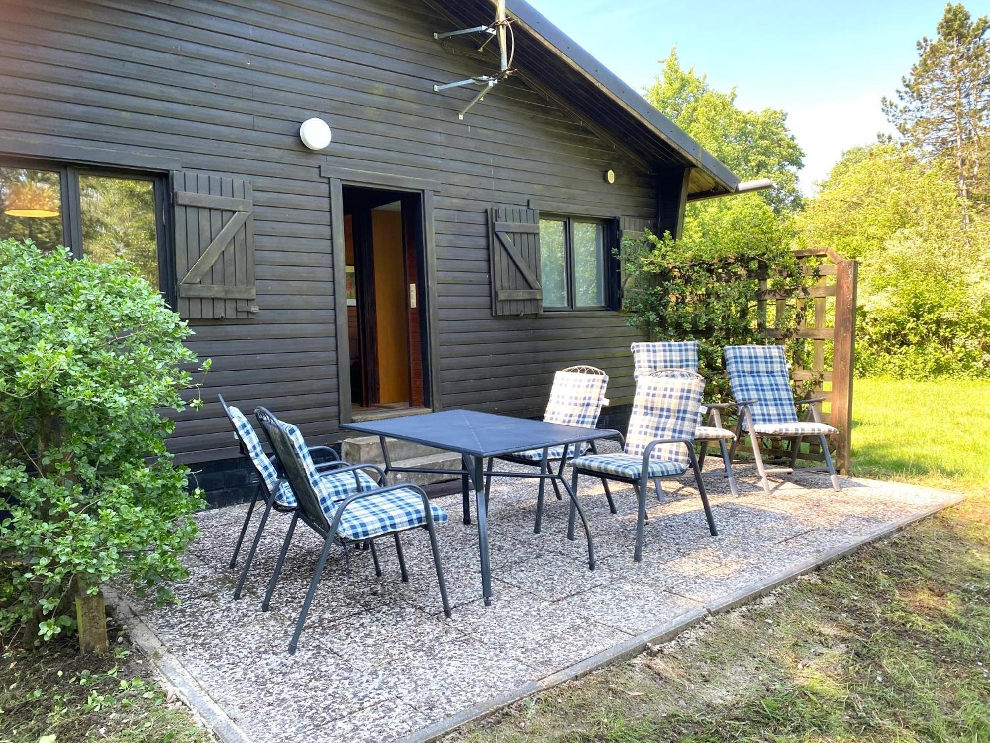 Heidegut Eschede Reitsportanlage Und Feriendorf Exteriör bild